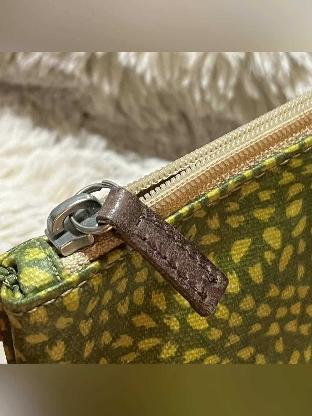 Green Patterned Zip Pouch Clutch - Women's Bag 02-16